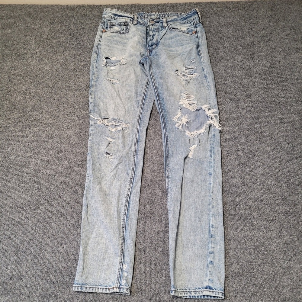 American Eagle Jeans Womens Size 6 X-Long Light Wash Distressed Mom High Waisted